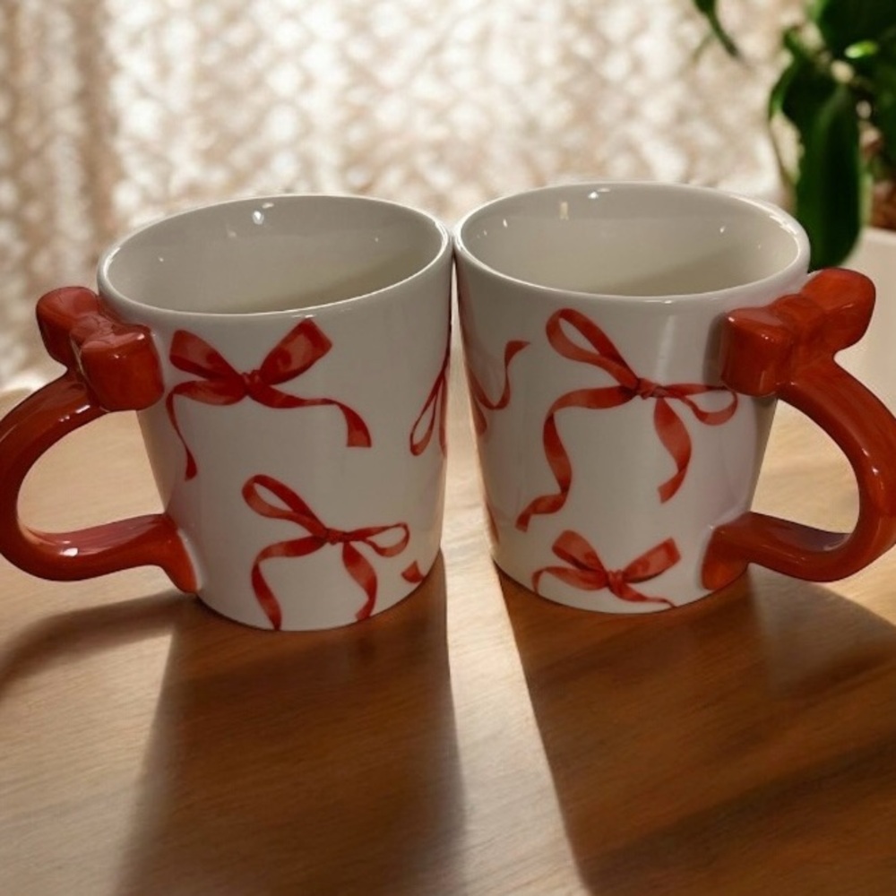 Red Bow Ceramic Mug Set